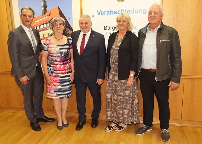 Bürgermeister Georg Schellinger, Peter Mühle und Frau sowie Herr und Frau Assfalg 